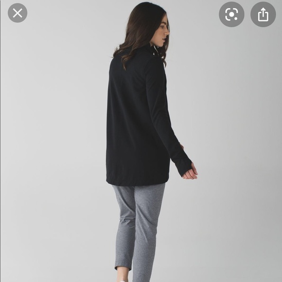 LuluLemon thats a wrap jacket - Picture 3 of 11